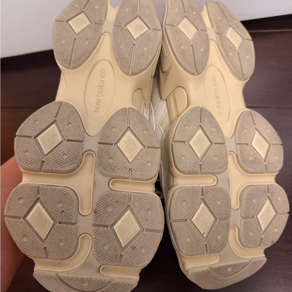 New Balance White and Black Mesh Running Sneakers - Picture 4 of 5